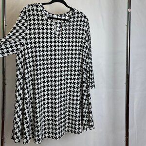 Women’s Black & White Houndstooth Print plus Size Top Bobemian Tunic Blouse